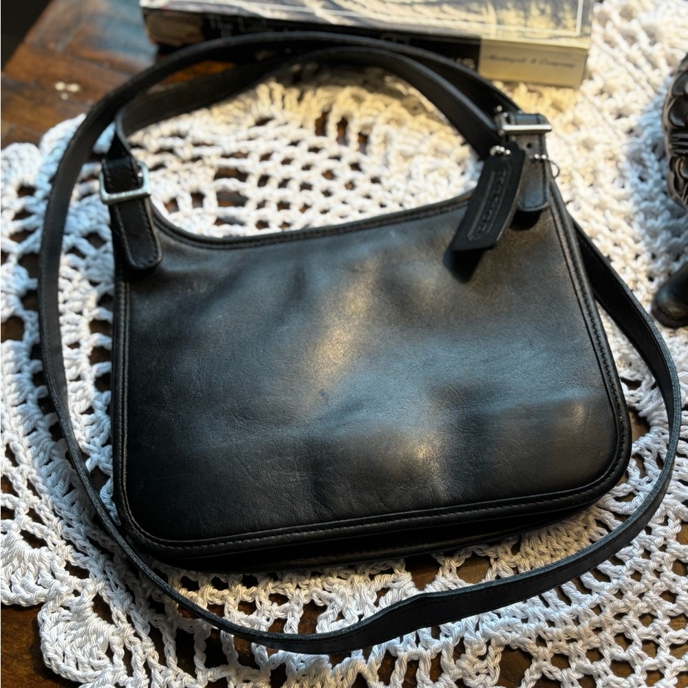 Coach vintage Black Leather Shoulder Bag